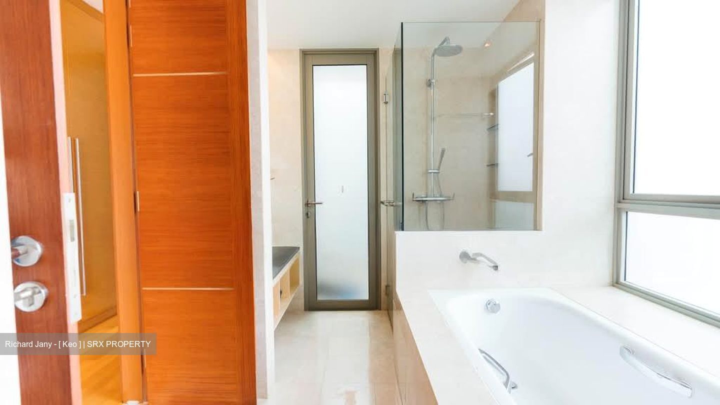 The Berth By The Cove (D4), Condominium #583546121